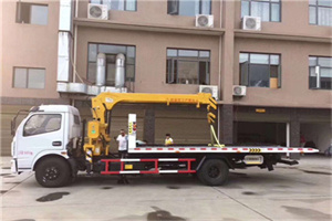 工人体育馆附近汽车轮胎更换