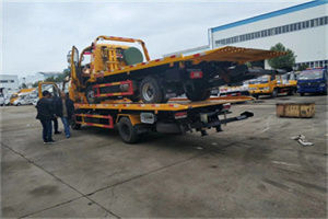 工人体育馆同城汽车补胎