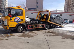 工人体育馆救援拖车费用怎么算